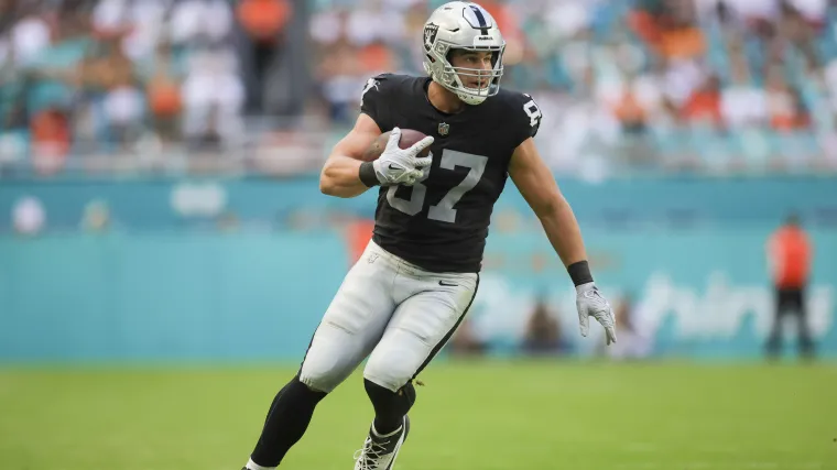 Michael Mayer injury update: Latest news on Raiders TE’s status in Week 3 game