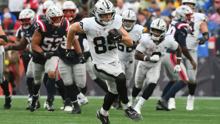 Brock Bowers injury update is concerning for Raiders star’s Week 2 status