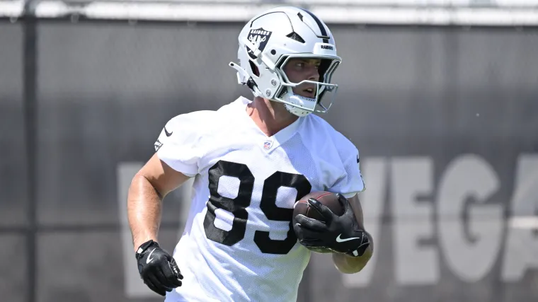 Brock Bowers injury update: Raiders star gets improved outlook from Pete Carroll