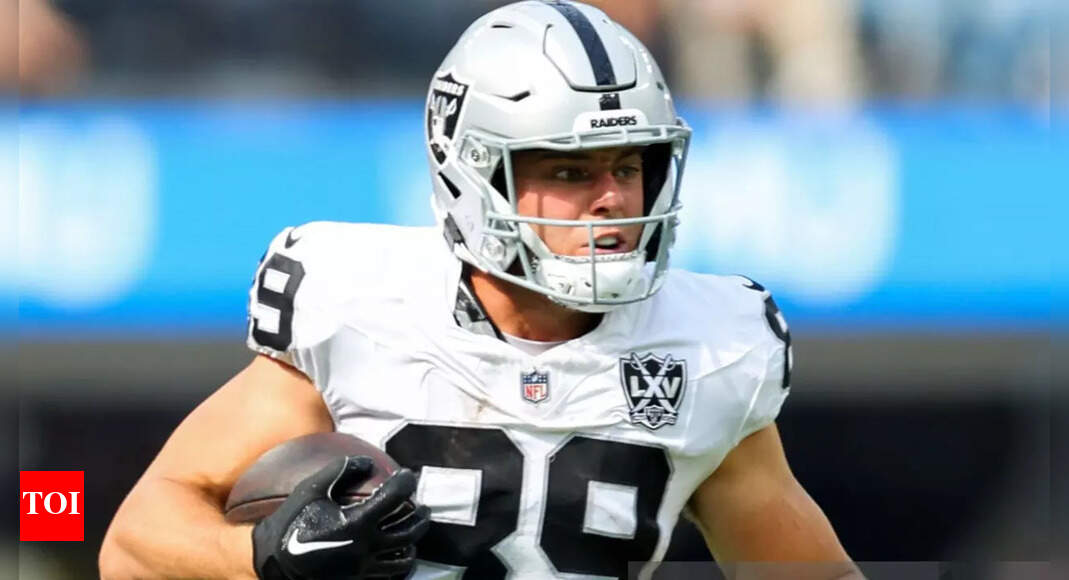 Will Brock Bowers play tonight against the Denver Broncos? Latest injury update on the Las Vegas Raiders tight end